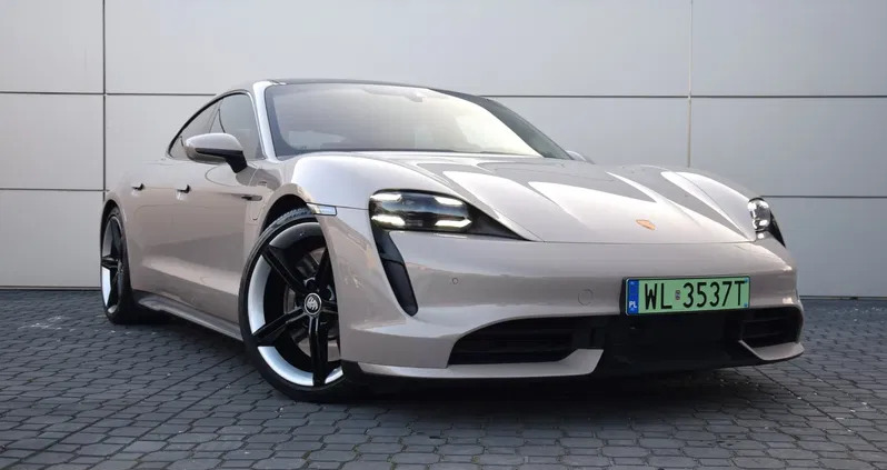 samochody osobowe Porsche Taycan cena 690000 przebieg: 13496, rok produkcji 2022 z Międzylesie